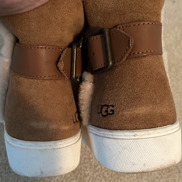Ugg tan booties size 8 - Picture 4 of 4